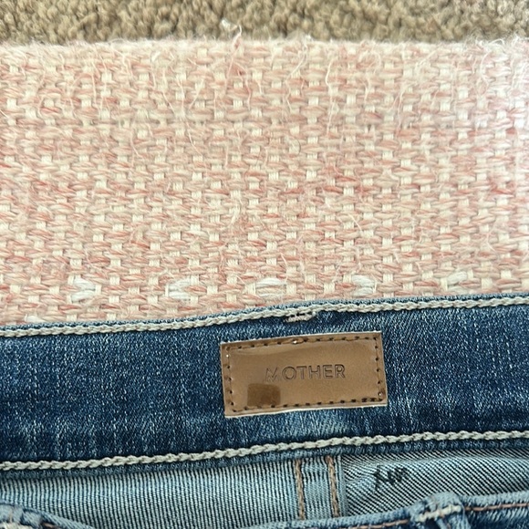 MOTHER The Insider Crop Step Chew jeans - Picture 7 of 12